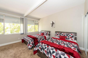 New & Modern 2BR - Prime Location , Gym and Pool